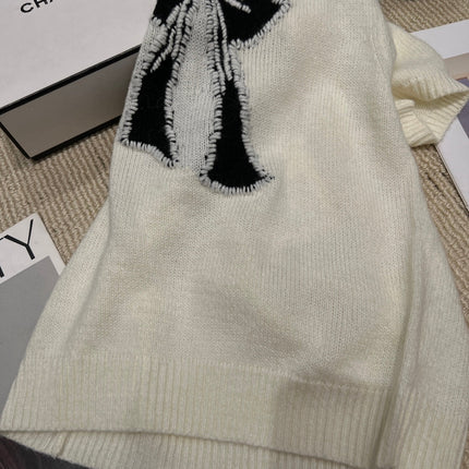 CHANEL 26S SHORT-SLEEVE CREW-NECK SWEATER 1758