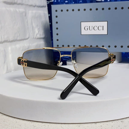 GUCCI 26S SQUARE FRAME IN METAL 426392