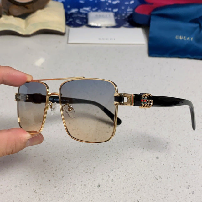 GUCCI 26S SQUARE FRAME IN METAL 426392