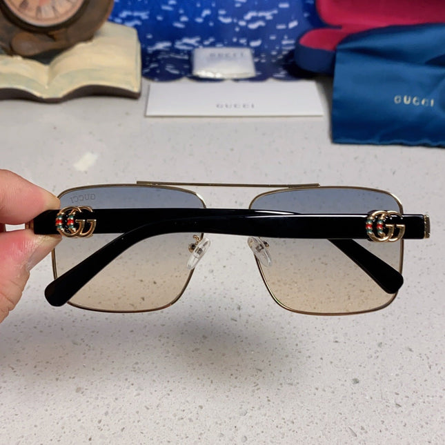 GUCCI 26S SQUARE FRAME IN METAL 426392