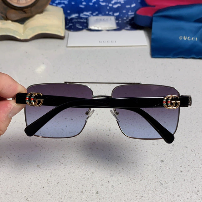 GUCCI 26S SQUARE FRAME IN METAL 426395