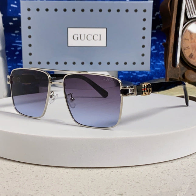 GUCCI 26S SQUARE FRAME IN METAL 426395