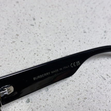 BURBERRY 26S RECTANGLE FRAME IN ACETATE 500449