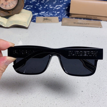 BURBERRY 26S RECTANGLE FRAME IN ACETATE 500451