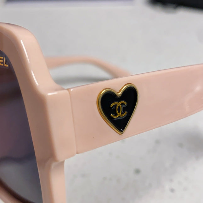 CHANEL 26S FACETED LENSES IN ACETATE 404751