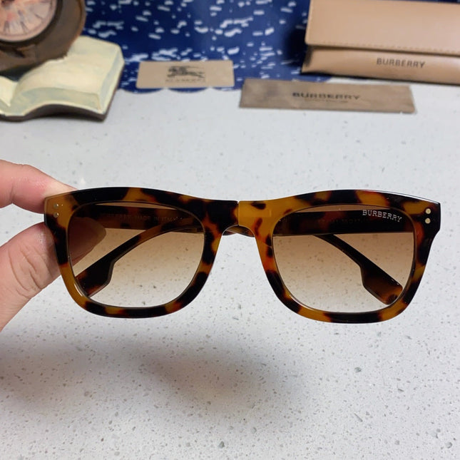 BURBERRY 26S SQUARE FRAME IN ACETATE 406617