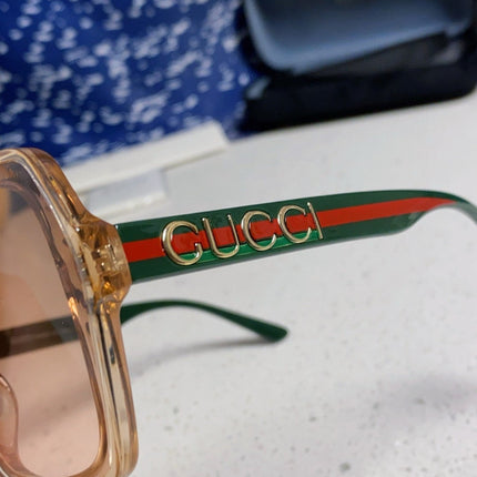 GUCCI 26S SQUARE FRAME IN ACETATE 424619