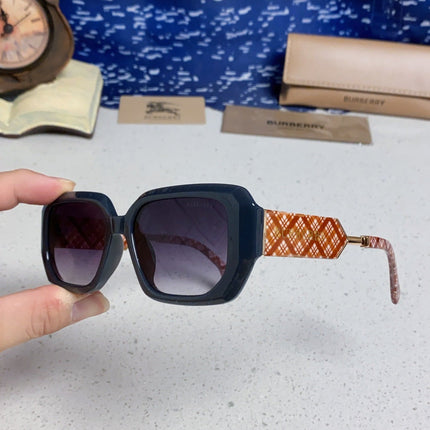 BURBERRY 26S RECTANGLE FRAME IN ACETATE 516289
