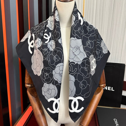 CHANEL 26S SCARF 90 IN SILK 509543