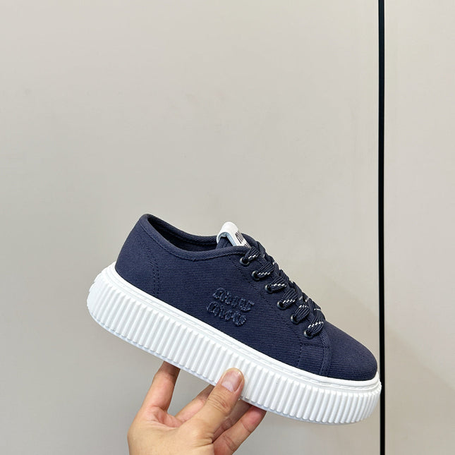 MIUMIU 26S PLATFORM SNEAKERS IN NAVY BLUE CANVAS