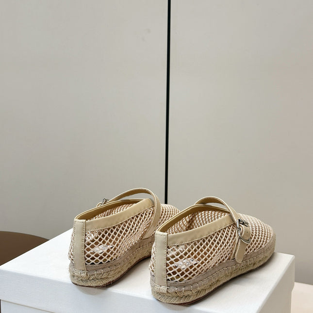 ALAIA 26S MESH ESPADRILLES IN BEIGE SOFT PATENT LEATHER