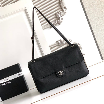 CHANEL 26S SOUPLISSIMO MAXI FLAP MEDIUM 32 IN BLACK GRAINED CALFSKIN SILVER HARDWARE