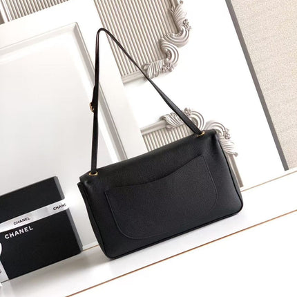 CHANEL 26S SOUPLISSIMO MAXI FLAP MEDIUM 32 IN BLACK GRAINED CALFSKIN GOLD HARDWARE