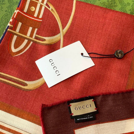 GUCCI 26S SCARF 140 IN CASHMERE AND SILK 290755