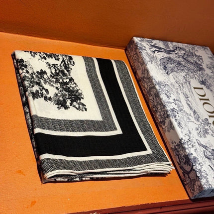 DIOR 26S SCARF 110CM IN WOOL & CASHMERE 300235