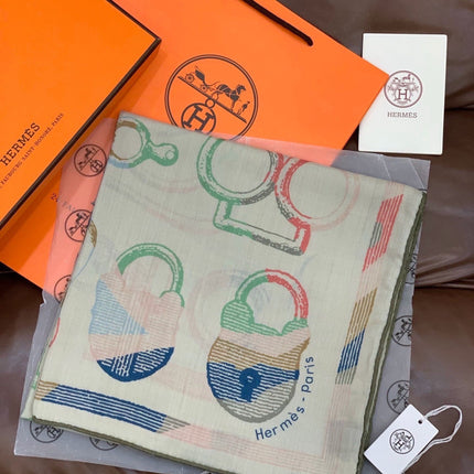 HERMES 26S SCARF 140 IN CASHMERE AND SILK 303156