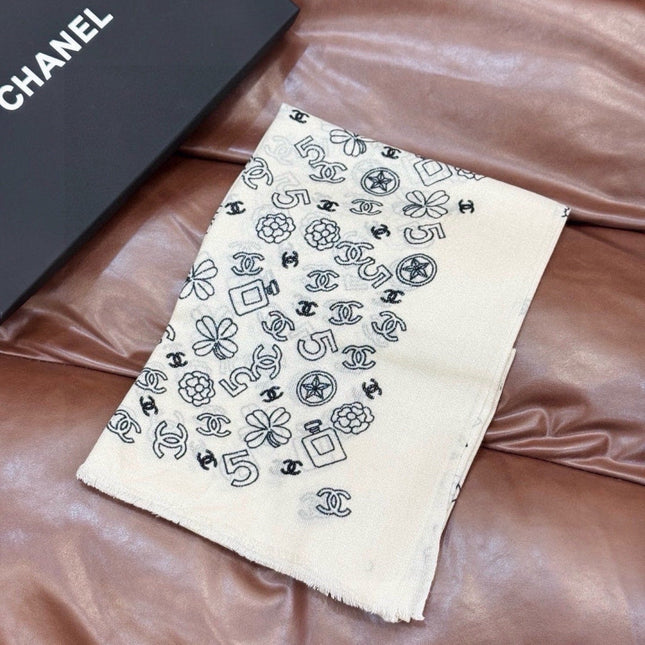 CHANEL 26S SCARF 200 IN CASHMERE AND SILK 307225