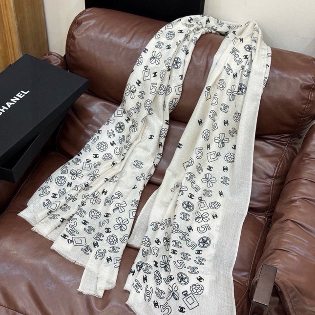 CHANEL 26S SCARF 200 IN CASHMERE AND SILK 307225