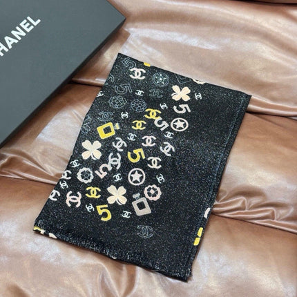 CHANEL 26S SCARF 200 IN CASHMERE AND SILK 307226