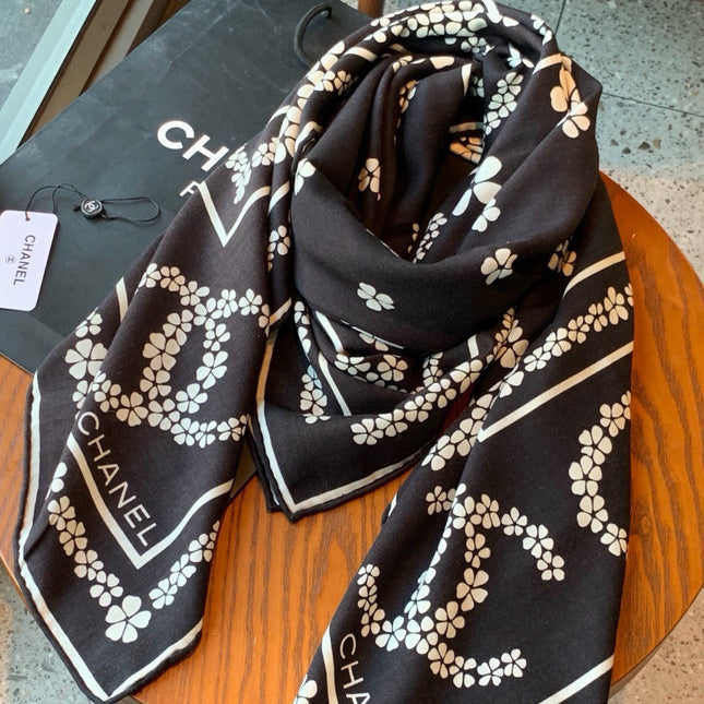 CHANEL 26S SCARF 135 IN CASHMERE AND SILK 309371