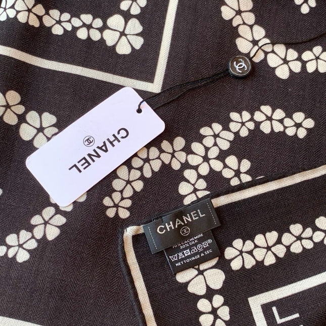 CHANEL 26S SCARF 135 IN CASHMERE AND SILK 309371