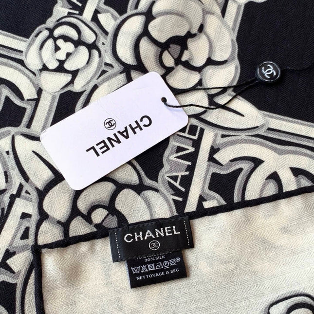 CHANEL 26S SCARF 140 IN CASHMERE AND SILK 309373