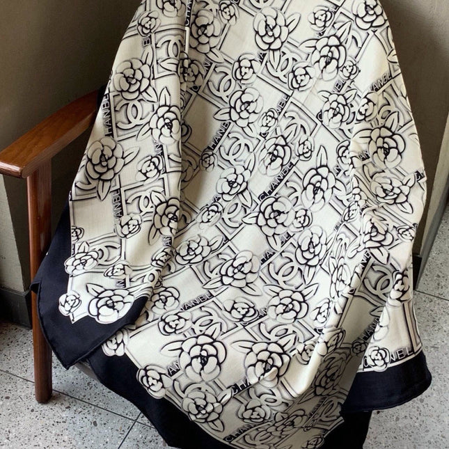 CHANEL 26S SCARF 140 IN CASHMERE AND SILK 309374