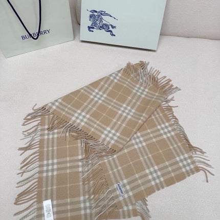 BURBERRY 26S SCARF 155CM IN CASHMERE 309947