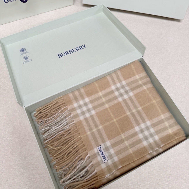 BURBERRY 26S SCARF 155CM IN CASHMERE 309947