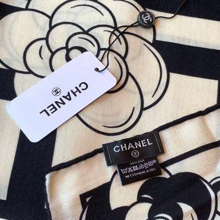 CHANEL 26S SCARF 135 IN CASHMERE AND SILK 309893