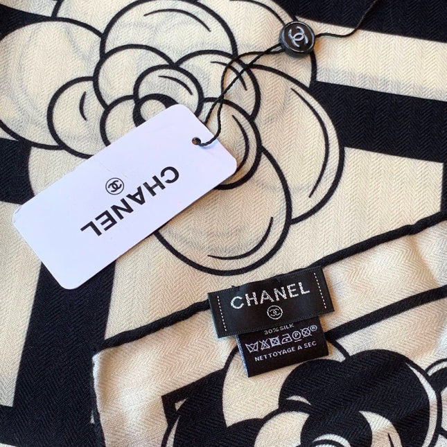 CHANEL 26S SCARF 135 IN CASHMERE AND SILK 309893