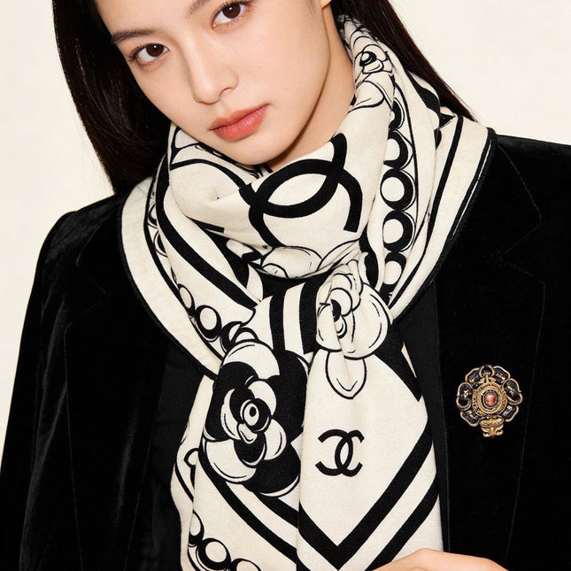 CHANEL 26S SCARF 135 IN CASHMERE AND SILK 309893