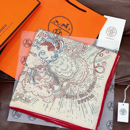 HERMES 26S PRINTED SQUARE  SCARF 135 IN SILK 311977