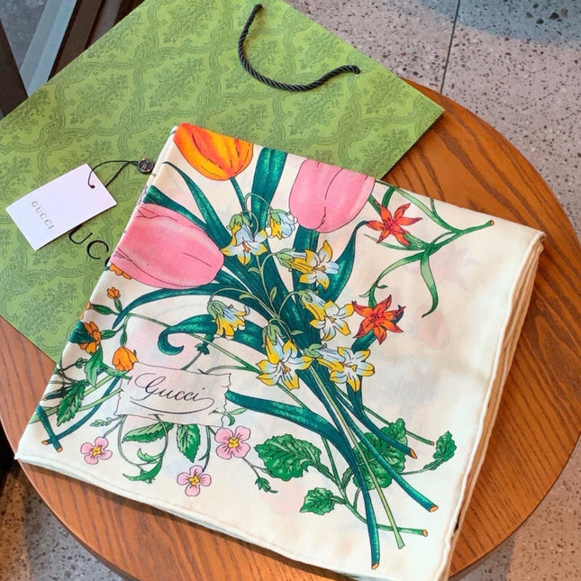 GUCCI 26S SCARF 140 IN CASHMERE AND SILK 311983