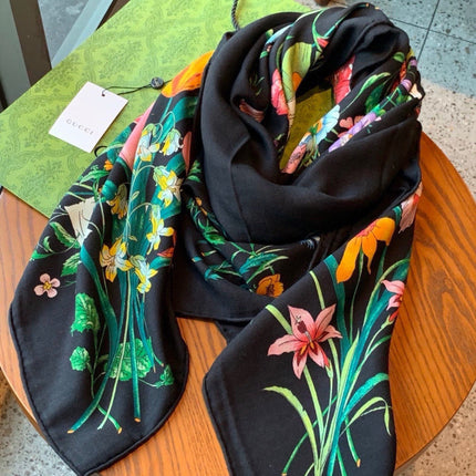 GUCCI 26S SCARF 140 IN CASHMERE AND SILK 311984