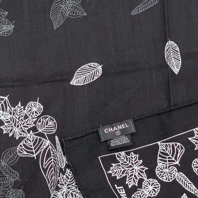 CHANEL 26S SCARF 135 IN SILK AND CASHMERE 313314