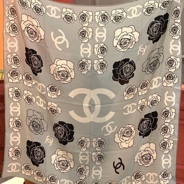 CHANEL 26S SCARF 140 IN SILK AND CASHMERE 313318