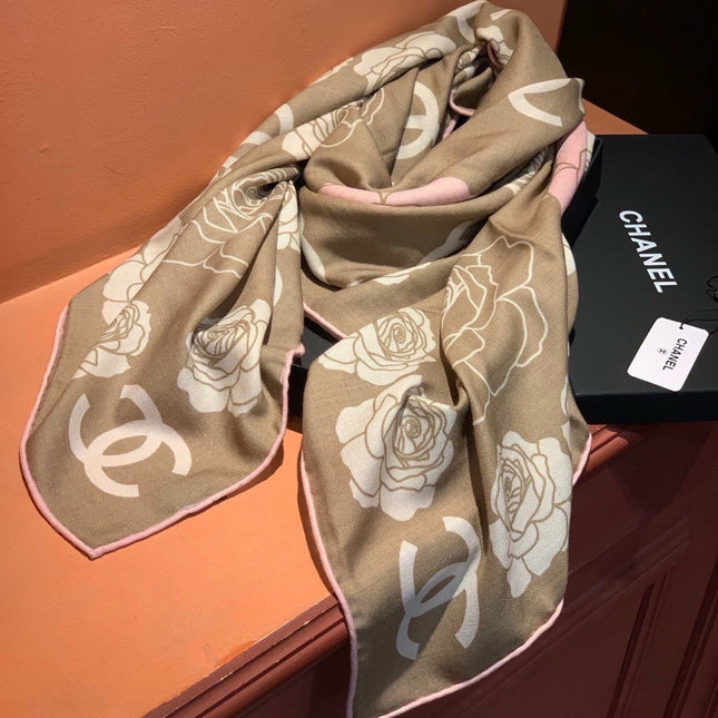 CHANEL 26S SCARF 140 IN SILK AND CASHMERE 313320