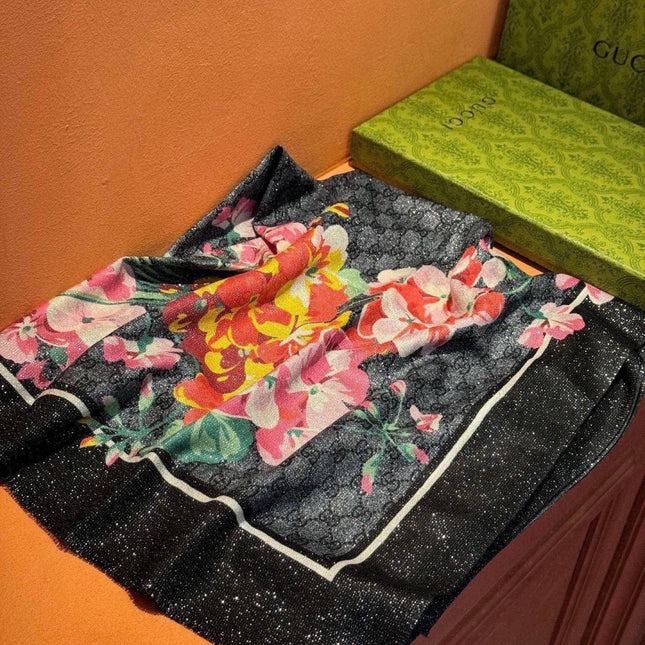 GUCCI 26S SCARF 200 IN CASHMERE AND SILK 315124