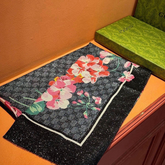 GUCCI 26S SCARF 200 IN CASHMERE AND SILK 315124