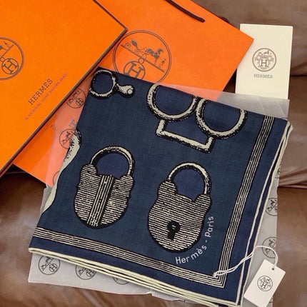 HERMES 26S SCARF 135 IN SILK AND CASHMERE 499944