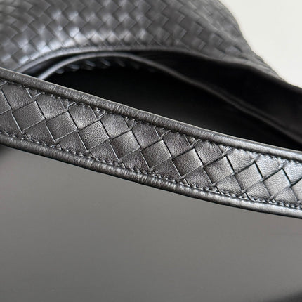BOTTEGA VENETA 25S VENETO BAG 27 IN BLACK CALFSKIN SILVER HARDWARE