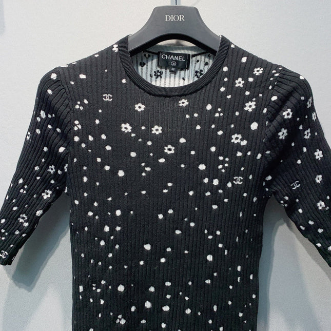 CHANEL 26S SHORT-SLEEVE KNIT TOP 1387