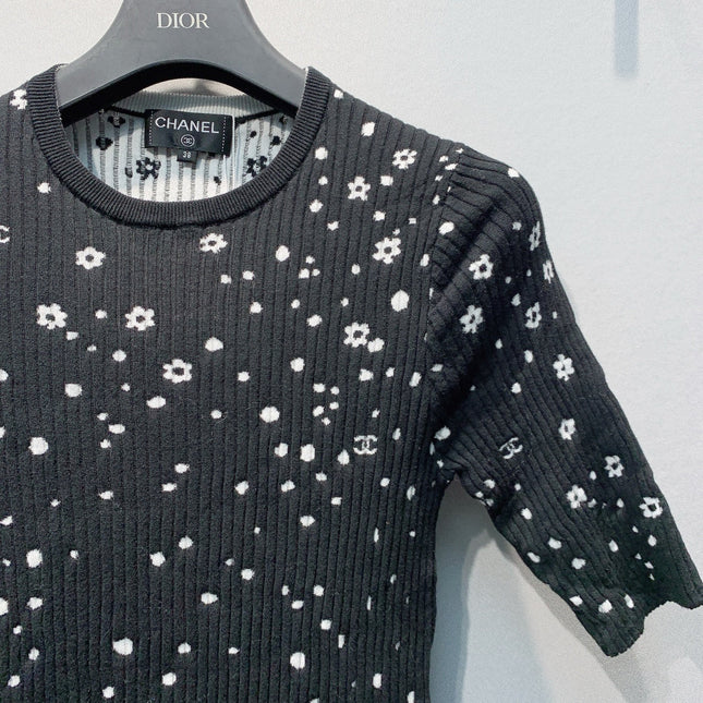 CHANEL 26S SHORT-SLEEVE KNIT TOP 1387