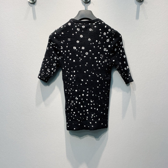 CHANEL 26S SHORT-SLEEVE KNIT TOP 1387