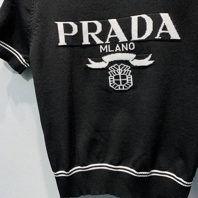 PRADA 26S SHORT-SLEEVE CREW-NECK KNIT TOP 1174