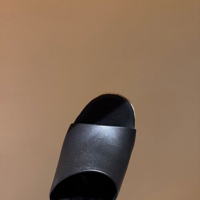 JACQUEMUS 26S DOUBLE-PLATFORM HEEL SANDALS 100 MM IN BLACK CALFSKIN