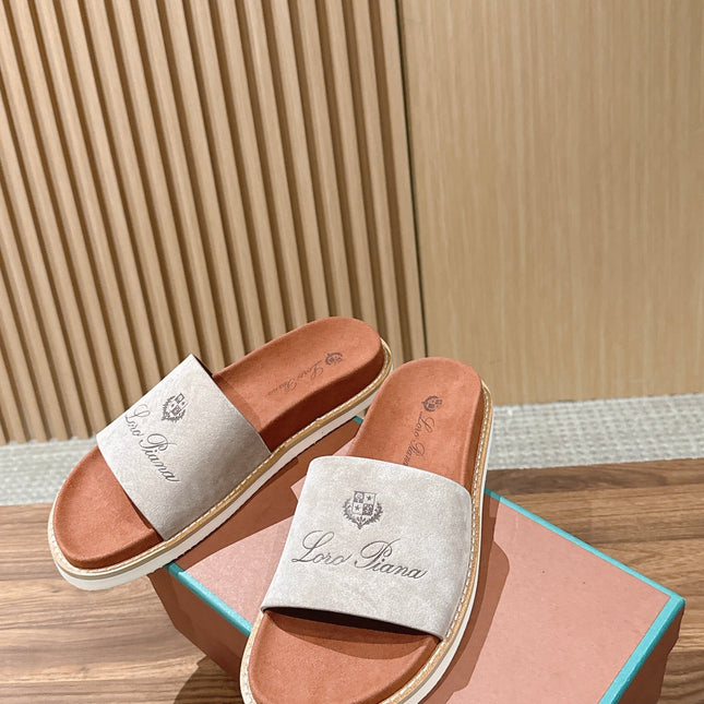 LP 26S SLIDES SANDAL IN LIGHT GREY SUEDE WITH LOGO