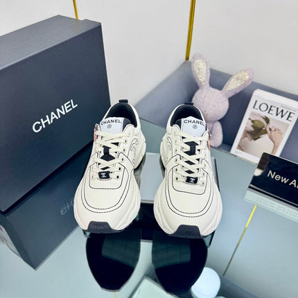 TRAINERS SNEAKER IN WHITE CALFSKIN WITH STICKER 238624