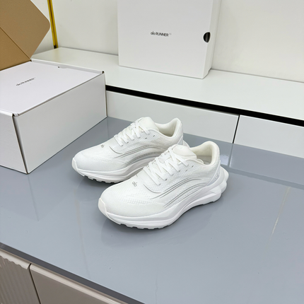 ALO 25S SNEAKER IN WHITE MESH FABRIC